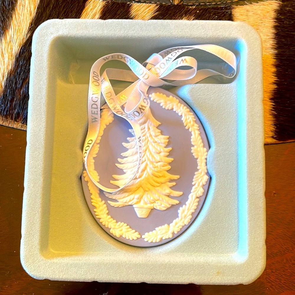 Wedgewood Christmas tree ornament… 4 3/4 inch top to bottom.